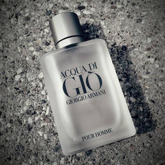 Acqua Di Gio Pour Homme Eau de Toilette by Giorgio Armani is a luxurious, original tester perfume designed for men who appreciate refined elegance and all-day freshness. This 100% authentic Giorgio Armani perfume online is an imported tester, delivering superior performance, quality, and affordability.