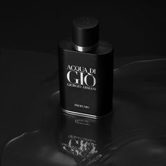 Acqua Di Gio Profumo Eau de Parfum by Giorgio Armani is an iconic marine scent that merges the freshness of ocean breeze with the depth of incense and patchouli. Elegant and intense, it’s crafted for the man who balances modern style with timeless class. This 100% authentic imported tester offers premium quality at a fraction of the retail price.