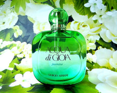 Acqua Di Gioia Jasmine Edition Eau de Parfum is a refined blend of floral, citrus, and woody notes, designed for the modern woman who loves a fresh yet sensual fragrance. This 100% authentic Armani perfume is an imported tester, offering superior quality, longevity, and projection at an unbeatable price.
