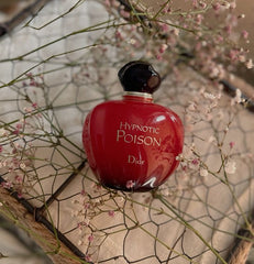 Dior Hypnotic Poison Eau de Parfum is a deep, sensual, and captivating fragrance with an irresistible blend of warm vanilla, almond, and floral notes. This 100% authentic Dior perfume is an imported tester, ensuring premium quality, longevity, and projection at an unbeatable price.