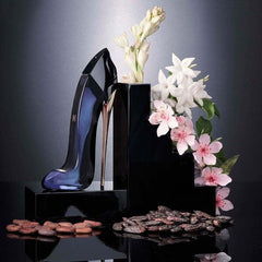 Good Girl Eau de Parfum by Carolina Herrera is an iconic fragrance that blends rich floral, gourmand, and woody notes, making it a must-have for every fragrance lover. This 100% authentic Carolina Herrera perfume online is an imported tester, offering exceptional quality, longevity, and projection at an affordable price.