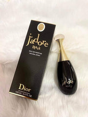 J’adore Black by Dior Eau de Parfum 100ML is an alluring, captivating fragrance designed to offer long-lasting power and a luxurious experience. Perfect for those who appreciate elegance, depth, and an unforgettable scent, this fragrance lasts all day and creates an impression wherever you go.