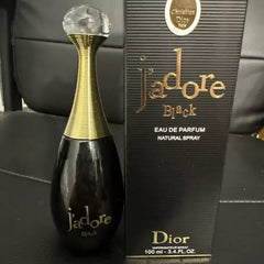 J’adore Black by Dior Eau de Parfum 100ML is an alluring, captivating fragrance designed to offer long-lasting power and a luxurious experience. Perfect for those who appreciate elegance, depth, and an unforgettable scent, this fragrance lasts all day and creates an impression wherever you go.