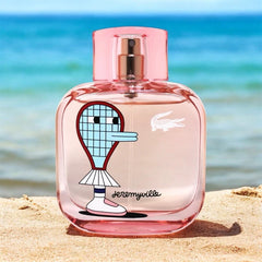 Eau de Lacoste Sparkling Collector Edition blends youthful charm with a sophisticated sparkle. This limited-edition collaboration with artist Jeremyville delivers a bright, fruity-floral explosion wrapped in a playful sweetness. Ideal for the modern woman who loves expressing joy through scent. This 100% authentic imported tester offers standout Lacoste quality without the premium price tag.