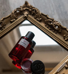 N°1 de Chanel L’Eau Rouge Eau de Parfum is a refreshing and vibrant blend of fruits, florals, and soft musks. It’s designed for the woman who radiates freshness and understated sophistication. This 100% authentic imported tester offers Chanel's luxurious craftsmanship without the premium price tag.