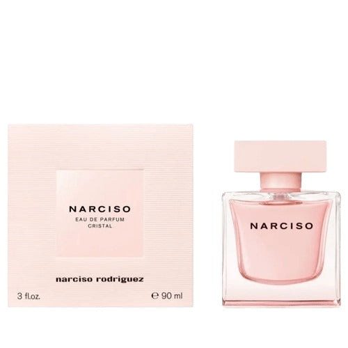 Narciso EDP Cristal by Narciso Rodriguez is a luminous composition blending delicate florals, radiant musk, and warm woods. Designed for the woman who embodies effortless elegance, this 100% authentic imported tester offers premium luxury without the premium price.