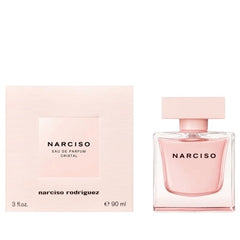 Narciso EDP Cristal by Narciso Rodriguez is a luminous composition blending delicate florals, radiant musk, and warm woods. Designed for the woman who embodies effortless elegance, this 100% authentic imported tester offers premium luxury without the premium price.