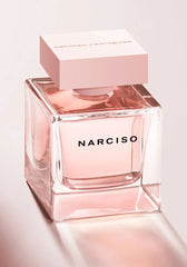Narciso EDP Cristal by Narciso Rodriguez is a luminous composition blending delicate florals, radiant musk, and warm woods. Designed for the woman who embodies effortless elegance, this 100% authentic imported tester offers premium luxury without the premium price.