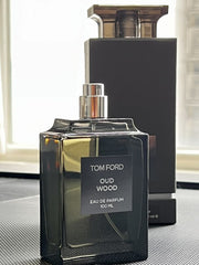 Tom Ford Oud Wood Eau de Parfum is a bold, sophisticated scent featuring an exquisite blend of rare oud, rich spices, and smooth woods. This fragrance embodies luxury and refinement. This 100% authentic imported tester, offering premium quality and lasting intensity at an unbeatable price.