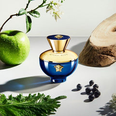 Versace Dylan Blue Pour Femme Eau de Parfum is a sophisticated fragrance that blends fruity, floral, and woody notes, creating a captivating and empowering scent. This 100% authentic Versace perfume is an imported tester, offering exceptional quality, longevity, and projection at an unbeatable price.