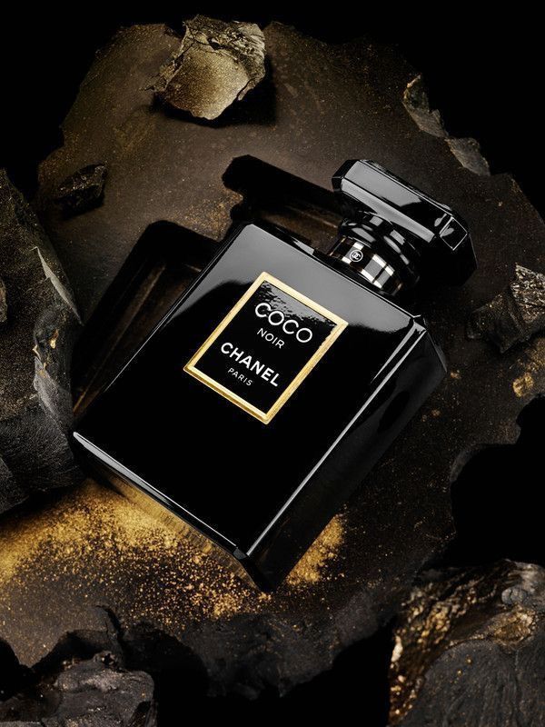 Chanel Coco Noir Eau de Parfum is the ultimate expression of opulence and femininity. With a rich blend of citrus, florals, and warm, resinous base notes, Coco Noir is designed for the confident woman who commands attention effortlessly. This 100% authentic imported tester delivers luxury-level performance without the luxury price tag.