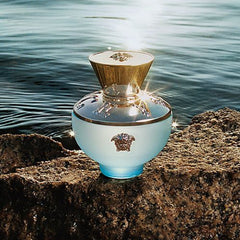 Dylan Turquoise by Versace is a lively and captivating scent bursting with freshness, fruity brightness, and sensual undertones. Designed for the free-spirited woman who radiates energy and elegance, this 100% authentic imported tester brings luxury without the premium price tag.
