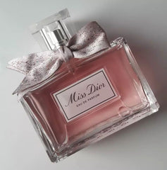 Miss Dior Eau de Parfum by Dior is a celebration of modern femininity wrapped in a bouquet of luxurious florals, sweet fruits, and sensual woods. Romantic and radiant, it’s designed for the woman who exudes elegance and confidence. This 100% authentic imported tester delivers signature Dior quality and timeless beauty all without the premium price tag.
