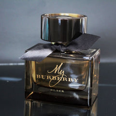 My Burberry Black Parfum is a luxurious reinterpretation of the classic My Burberry scent, designed for the woman who leaves a lasting impression. A rich fusion of floral, fruity, and deep amber notes, it’s bold, warm, and irresistibly captivating. This 100% authentic imported tester offers premium quality at an unbeatable value because sophistication should never come at a premium.