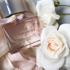 My Burberry Blush Eau de Parfum is a lively and uplifting blend of fruity freshness and delicate florals, inspired by a London garden in the early morning light. Bright and radiant, it’s designed for the woman who radiates optimism and grace. This 100% authentic imported tester brings Burberry’s signature sophistication at an unbeatable value.