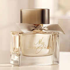 My Burberry Eau de Parfum captures the essence of a London garden after the rain, blending delicate florals with a modern freshness. Inspired by the iconic Burberry trench coat, this scent embodies sophistication, charm, and classic elegance. This 100% authentic imported tester offers luxurious quality without the luxury price tag.