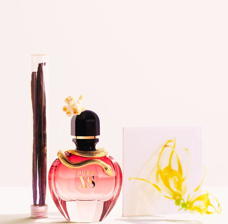 Pure XS Eau de Parfum by Paco Rabanne is a daringly seductive scent that fuses sweet and exotic notes with a bold floral heart. It’s made for the woman who owns her allure and embraces confidence in every step. This 100% authentic imported tester delivers top-tier quality and long-lasting performance without the designer price.