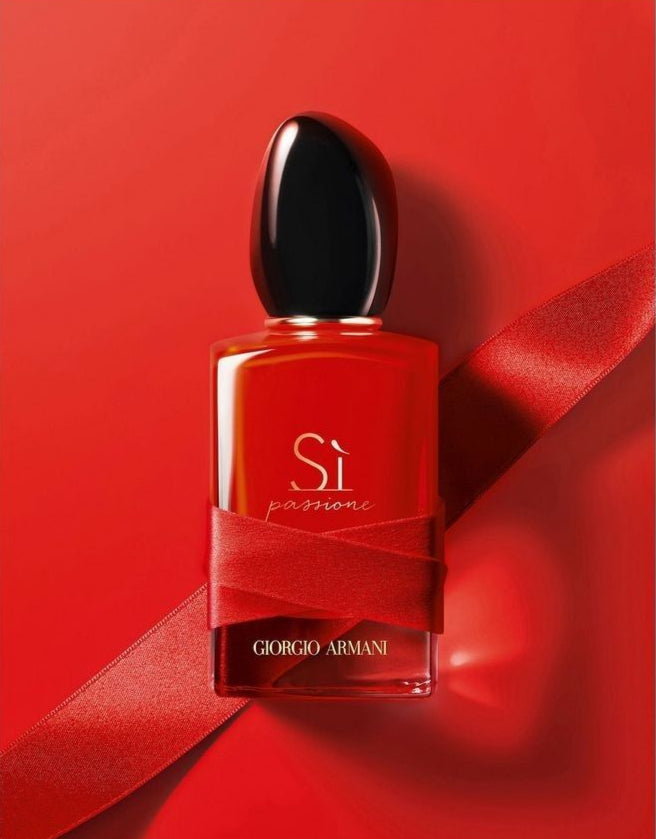 SI Passione Eau de Parfum by Giorgio Armani is a fearless blend of bright fruits and florals with a deep, seductive base. Crafted for the modern woman who says “yes” to passion, this 100% authentic imported tester delivers luxurious scent, lasting quality, and unforgettable allure without the luxury price tag.